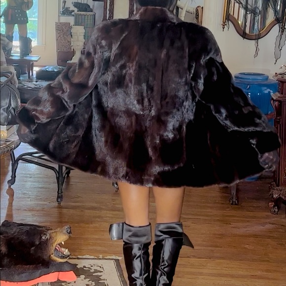 New Designer Giorgia Collection Sable Brown color Mink Fur Coat, Jacket 8 - Picture 5 of 16